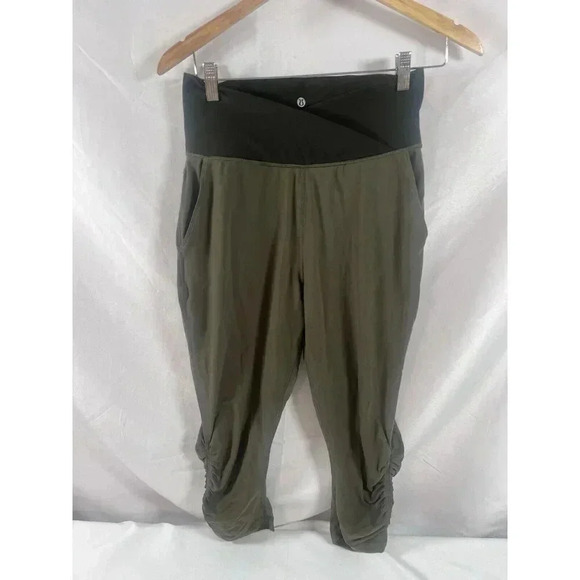 Lululemon Sunset Salutation Crop Leggings Sz 8 Fatigue Green/Ziggy Snake Pockets - Picture 1 of 10